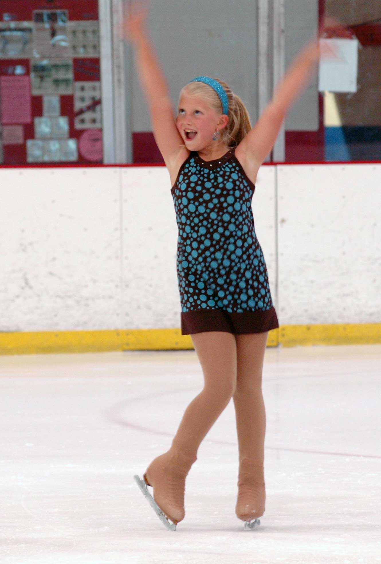 figure-skate-sizing-creativezazz